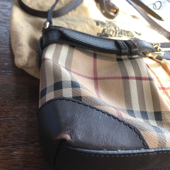 Authentic Burberry Purse - Picture 2 of 7